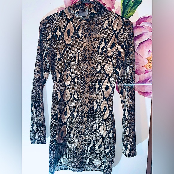 - UNBRANDED➰➰  Pretty & Sexy Tight Dress Fake Snake Skin 🐍 - Picture 3 of 5